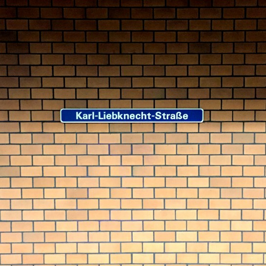 12von12 im Mai: Schild "Karl-Liebknecht-Straße"