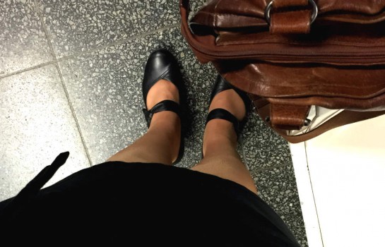 12von12 im Mai: U-Bahn-Warterei mit Schuhen und Handtasche