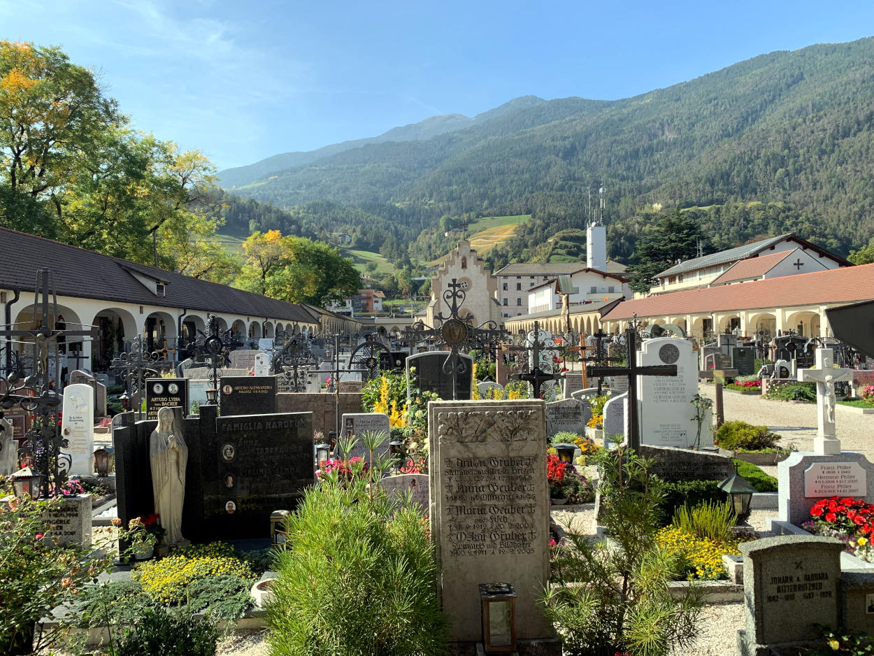 Friedhof in Brixen